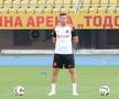 Echipamentul purtat de FCSB în meciul cu Shkendija // FOTO: Andrei Furnigă (GSP)