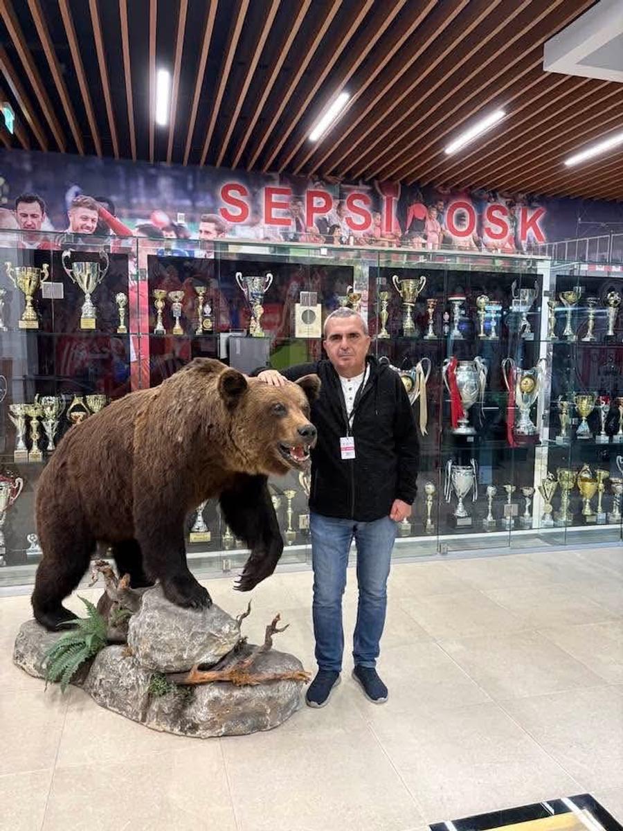 Paul Zaharia, delegatul UEFA care a povestit întâmplarea // foto: facebook @Paul Zaharia Delegatul UEFA, lăsat fără cuvinte de cererea norvegienilor de la Brann la Sfântu Gheorghe: „5 minute «tensionate» aseară”