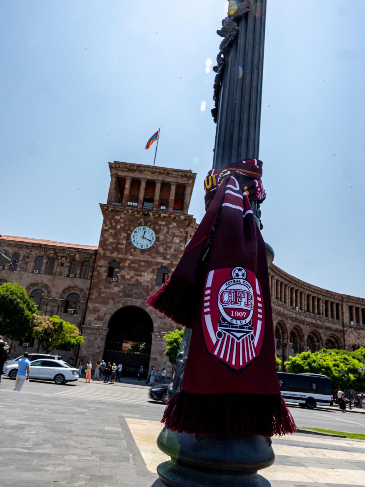 Suporterii lui CFR Cluj, pe străzile din Erevan