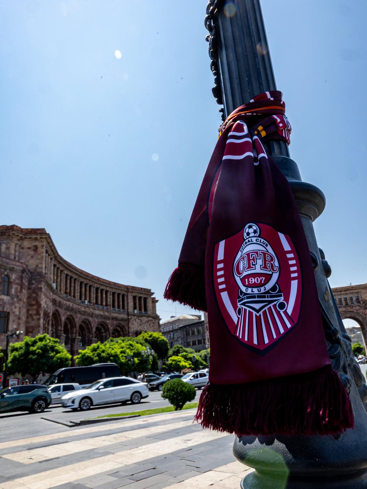 Suporterii lui CFR Cluj, pe străzile din Erevan
