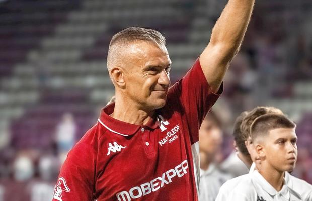 Chec vișiniu! Rapid, în negocieri avansate pentru încă un mijlocaș