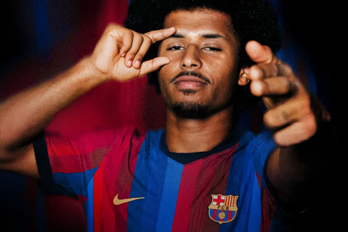 Karim Adeyemi, prezentat oficial la Barcelona // foto: fcbarcelona.com