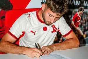 Au lăsat Rapid pentru Dinamo » 3 transferuri pe care „câinii” încă nu le-au anunțat oficial