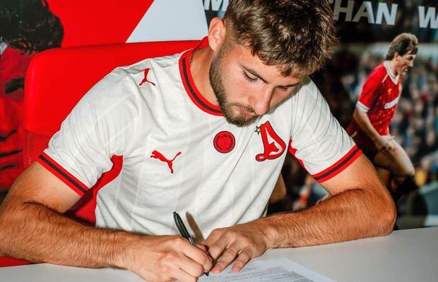 Au lăsat Rapid pentru Dinamo » 3 transferuri pe care „câinii” încă nu le-au anunțat oficial