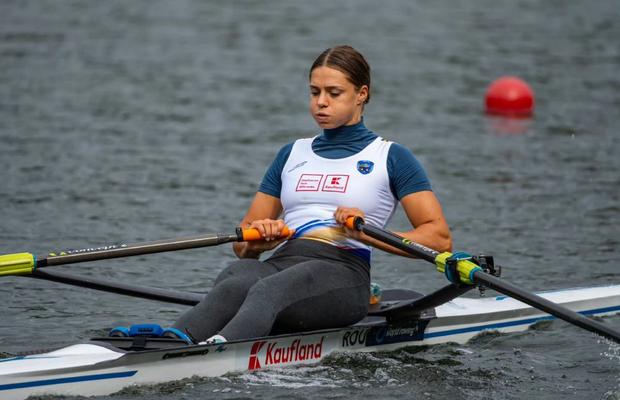 Șase bărci tricolore în semifinale la Campionatele Mondiale de canotaj tineret de la Duisburg