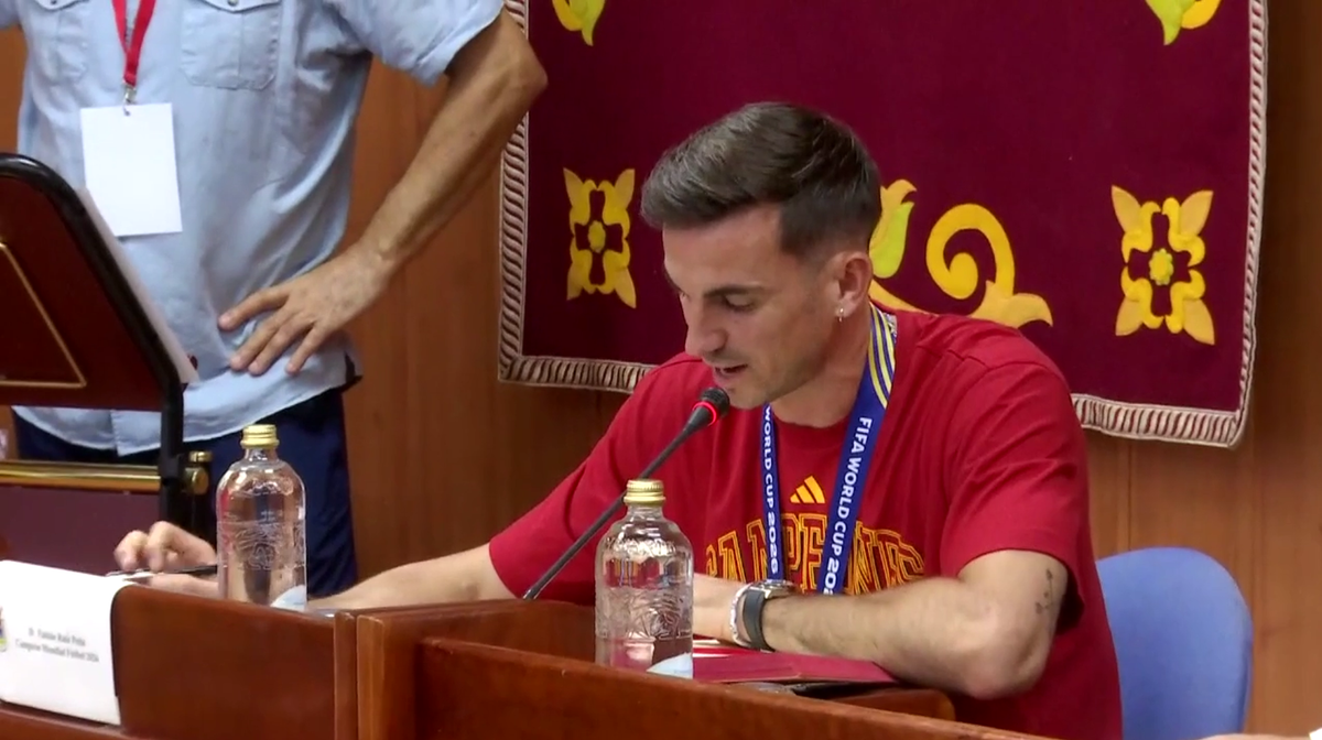 Fabian Ruiz și Gavi au fost premiați în orașul natal cu roșii în greutatea lor!