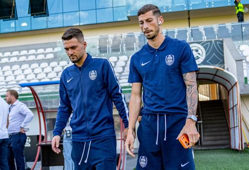 Jucătorii lui CFR Cluj își așteaptă salariile de la conducere // foto: facebook @Fotbal Club CFR 1907 CLUJ