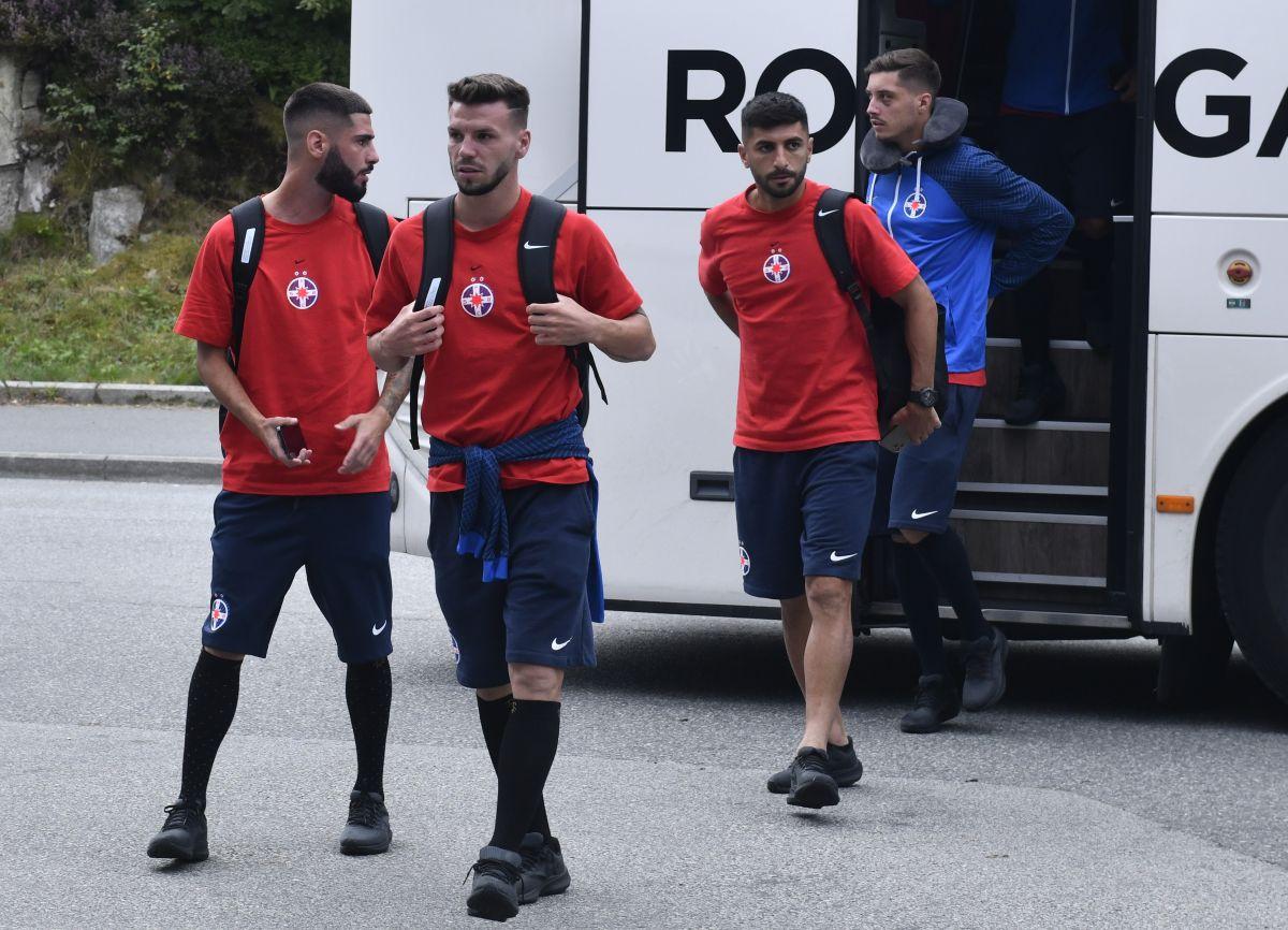 Delegația FCSB a ajuns în Norvegia! Imagini surprinse de GSP la sosirea roș-albaștrilor + personajul-surpriză care i-a însoțit pe români