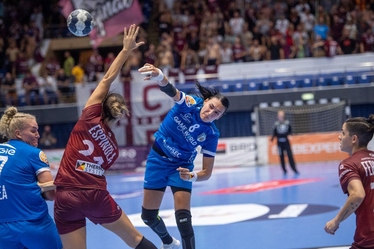 CSM București a învins-o pe Rapid în Supercupa României, după un meci extrem de spectaculos