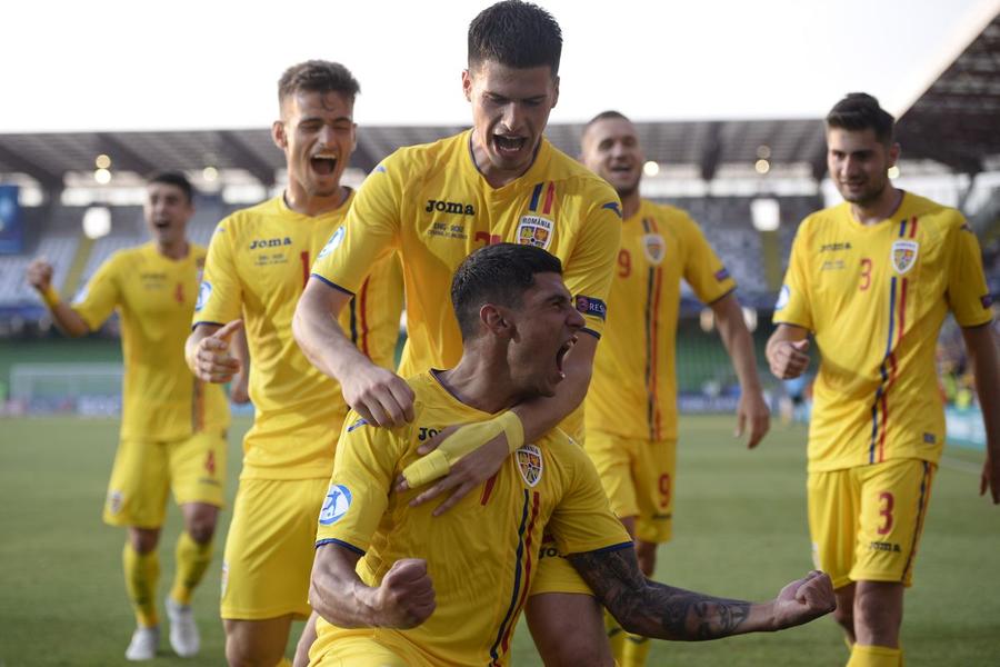 Florinel Coman a reușit o „dublă” de senzație în România - Anglia 4-2. Foto: Raed Krishan Promisiuni neonorate