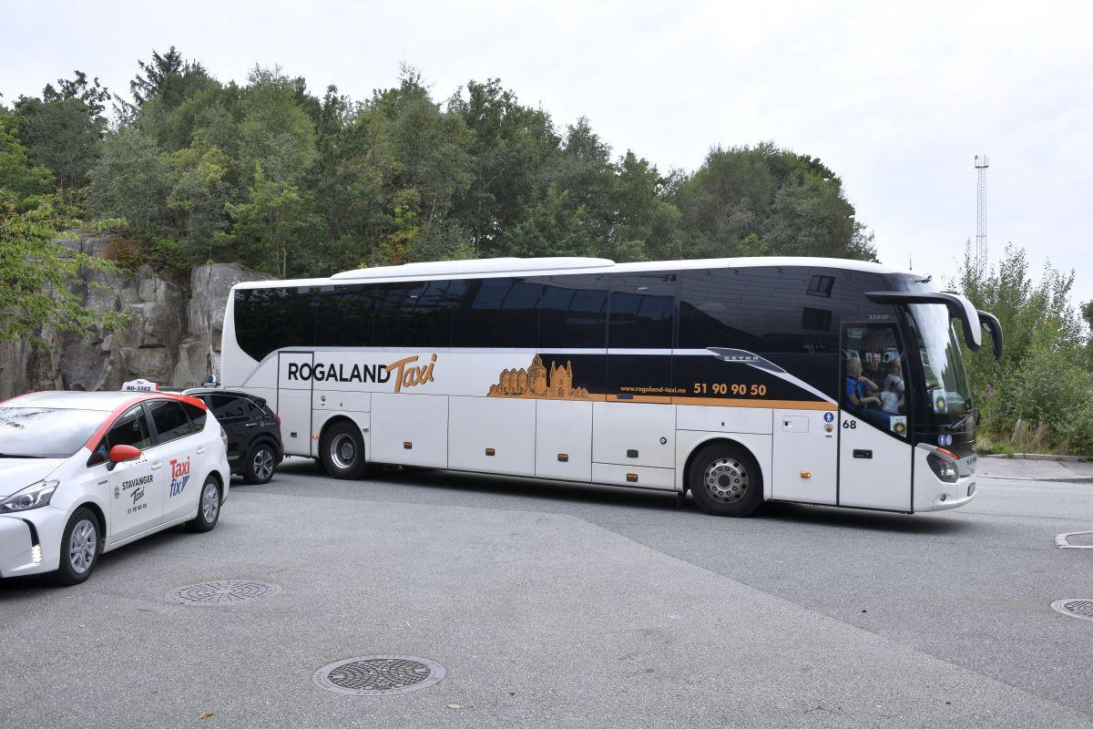 Viking - FCSB (sosirea roș-albaștrilor la Stavanger)