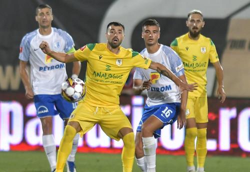 După un start ratat de sezon, CS Mioveni a decis să-l schimbe pe Alexandru Pelici (48 de ani) Foto: Imago