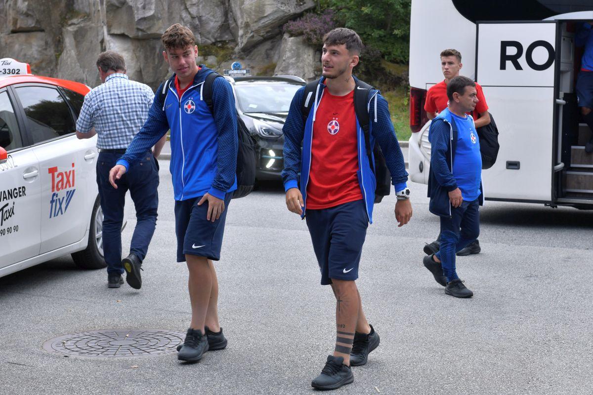 Viking - FCSB (sosirea roș-albaștrilor la Stavanger)