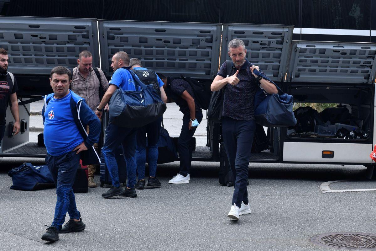 Viking - FCSB (sosirea roș-albaștrilor la Stavanger)