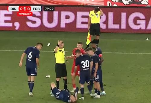 Incidentul de la meciul cu FC Botoșani, când asistentul Mircea Orbuleț a fost lovit cu un pahar