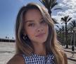 „De pe altă planetă” » Au supranumit-o instantaneu „cea mai sexy iubită de fotbalist!”, după noul pictorial în bikini