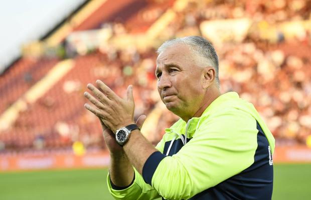 Transfer oficial la CFR Cluj! Dan Petrescu l-a „furat” pe titularul Corvinului dorit de granzii Superligii
