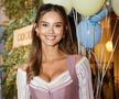„De pe altă planetă” » Au supranumit-o instantaneu „cea mai sexy iubită de fotbalist!”, după noul pictorial în bikini
