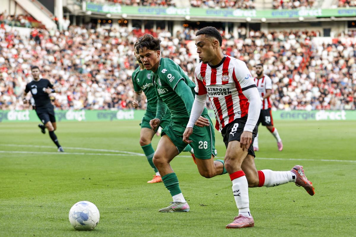 Șase goluri în PSV - Groningen » Dennis Man a debutat! Înlocuitorul lui a marcat o „dublă” după pauză