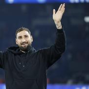 Despărțire emoționantă a portarului Gigio Donnarumma de fanii lui PSG pe Parc des Princes / Foto: Imago