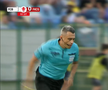 Horațiu Feșnic a uitat cartonașele la vestiare. La propriu! Moment stânjenitor în timpul meciului Botoșani - Csikszereda