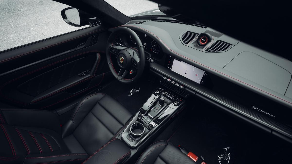 Primul model de Porsche 911 Carrera „Tribute to Transfăgărașan”