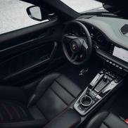Primul model de Porsche 911 Carrera „Tribute to Transfăgărașan” // FOTO: newsroom.porsche.com