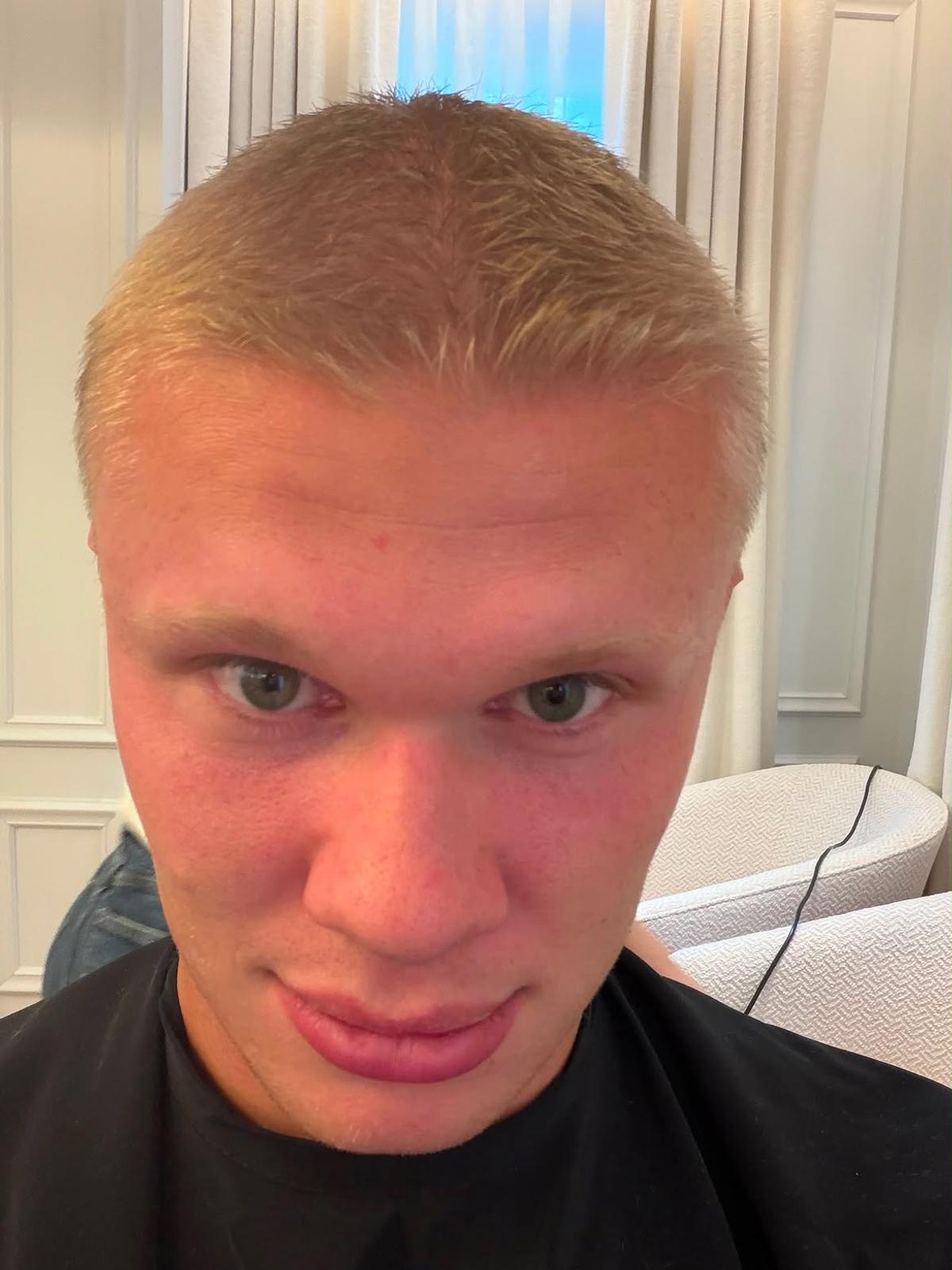 Erling Haaland i-a șocat pe fani cu noul look înainte de primul meci din Premier League