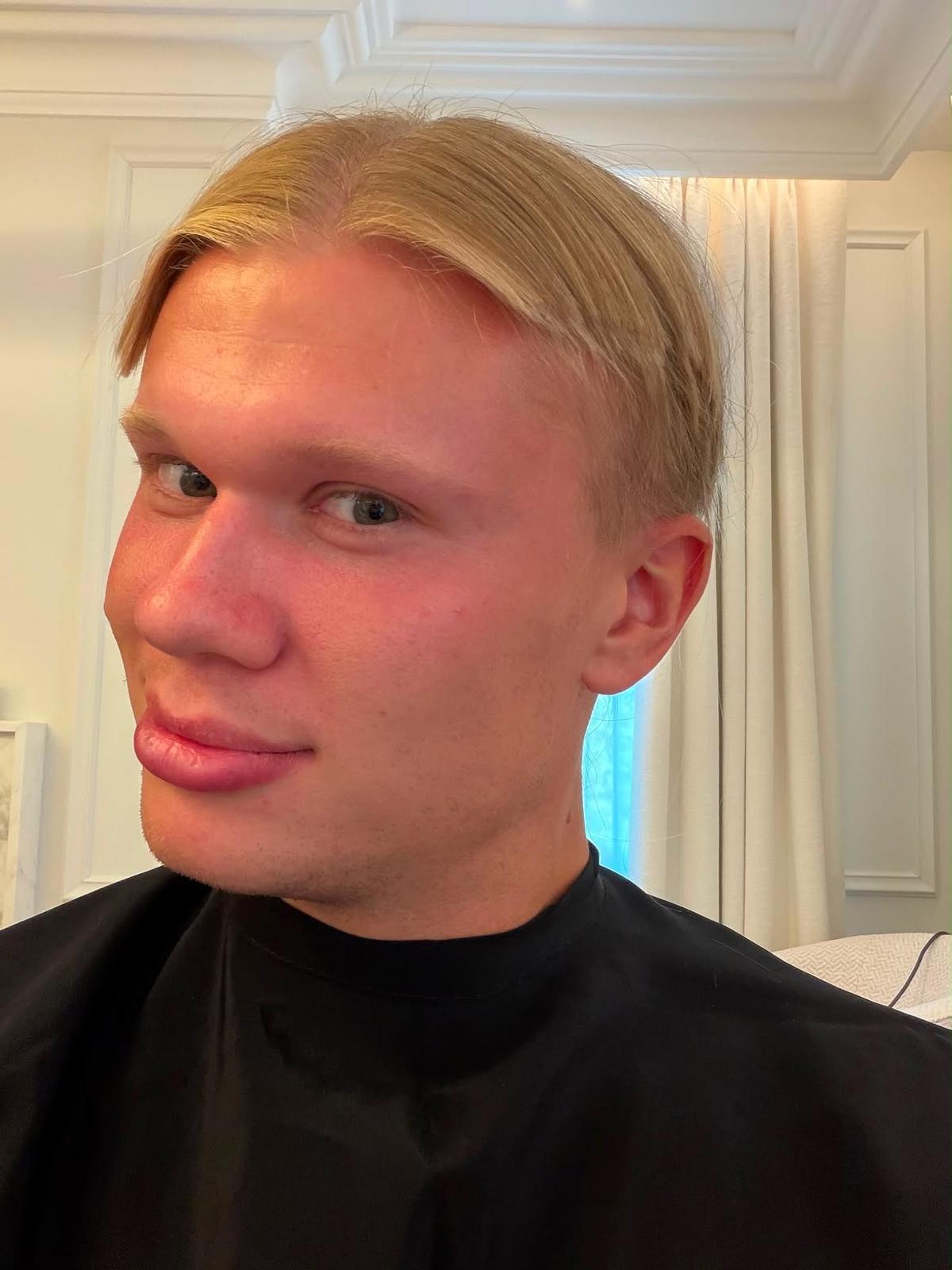 Erling Haaland i-a șocat pe fani cu noul look înainte de primul meci din Premier League
