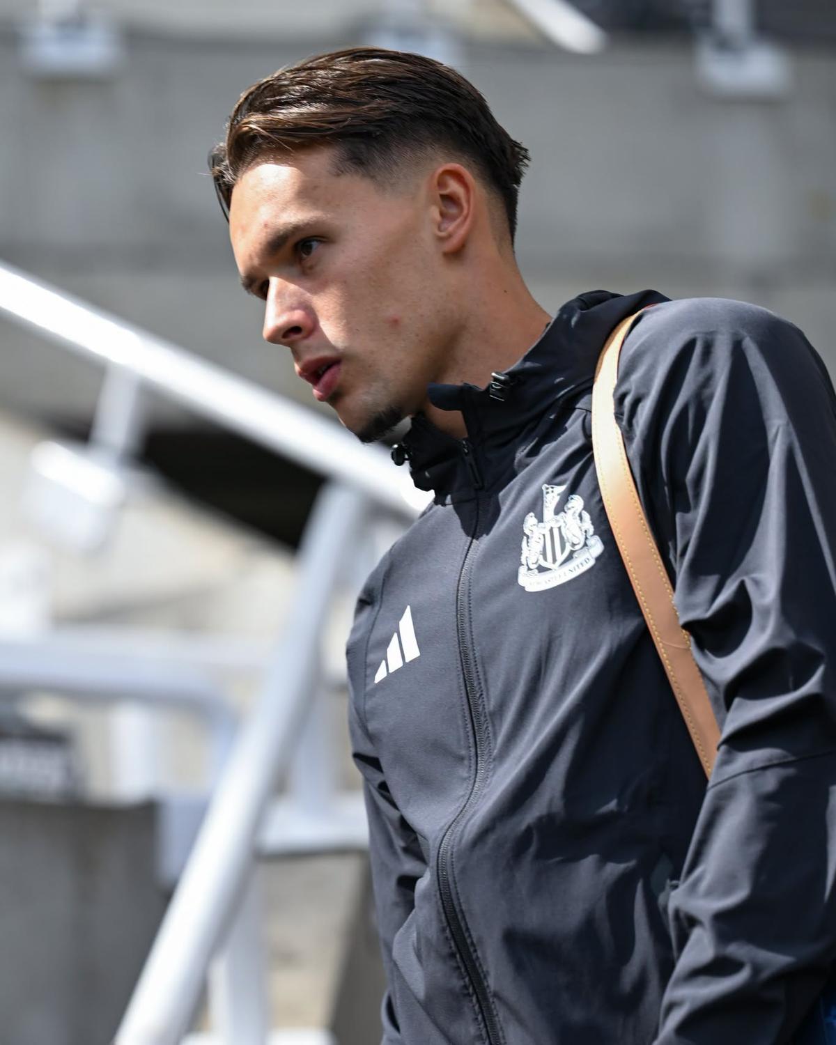 Imagini înainte de Newcastle - Liverpool