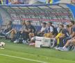 Adrian Rus, după accidentarea din Craiova - Voluntari// foto: Robert Vîrdol (GSP)