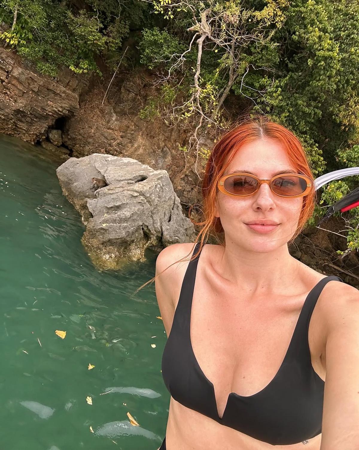 Lidia Buble a făcut show, înainte de UTA - Corvinul