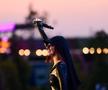 Lidia Buble a făcut show, înainte de UTA - Corvinul