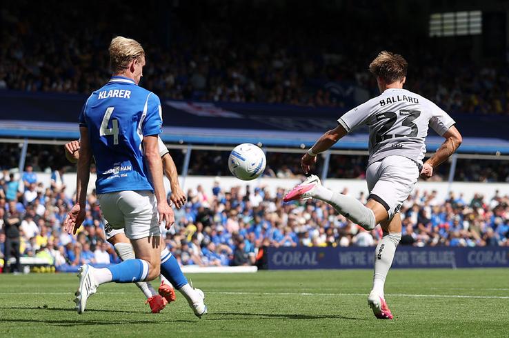 Dom Ballard, gol spectaculos în Birmingham -Bristol City // foto: getty images