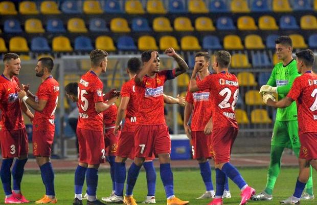 FCSB, cotată cu zero șanse în duelul cu Slovan Liberec de către un fost jucător al Stelei + Ironii pentru Ștefan Cană: „Măcar pahar cu picior dacă aveai”