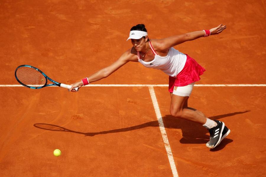 Garbine Muguruza și zgura de la Roma Foto Guliver/GettyImages Simona Halep, în vârful listei la Roland Garros! E favorită clară la titlu la toate casele de pariuri