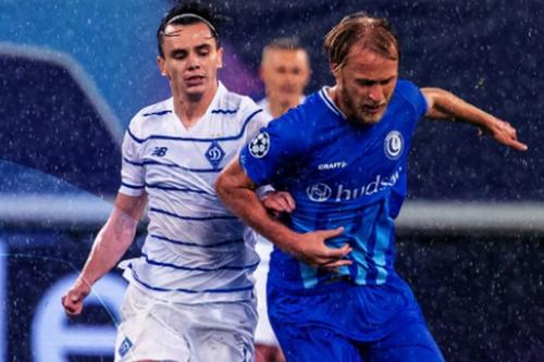 Gent - Dinamo Kiev s-a jucat pe o ploaie câinească. Sursă foto: twitter.com/kaagent