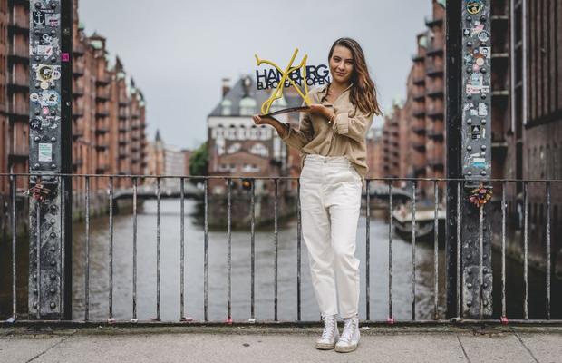 Lovitură de campioană » Turneul WTA de la Hamburg are un logo nou, inspirat de mingea de meci a Gabrielei Ruse