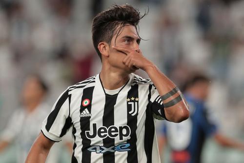 Paulo Dybala (27 de ani, atacant) va continua la Juventus. Contractul actual dintre argentinian și „Bătrâna Doamnă” expiră la finalul sezonului.