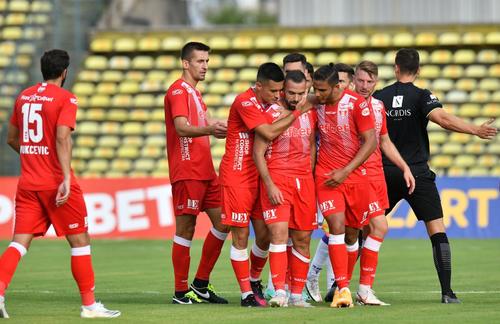 Laszlo Balint, antrenorul celor de la UTA, a reacționat violent după eliminarea rușinoasă a arădenilor din Cupa României - faza „16”-imilor - 0-1 cu Filiași (Liga 3).