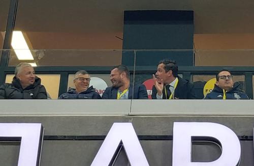 România U21 a cedat fără drept de apel în amicalul cu reprezentativa similară a Spaniei, scor 1-4, la revenirea lui Emil Săndoi pe banca „tricolorilor” mici. Pe Cluj Arena au asistat nume importante din fotbalul românesc.