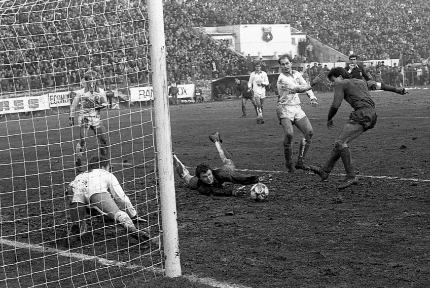 Ismo Korhonen, apărând un șut al lui Tudorel Stoica
Foto: Arhiva GSP