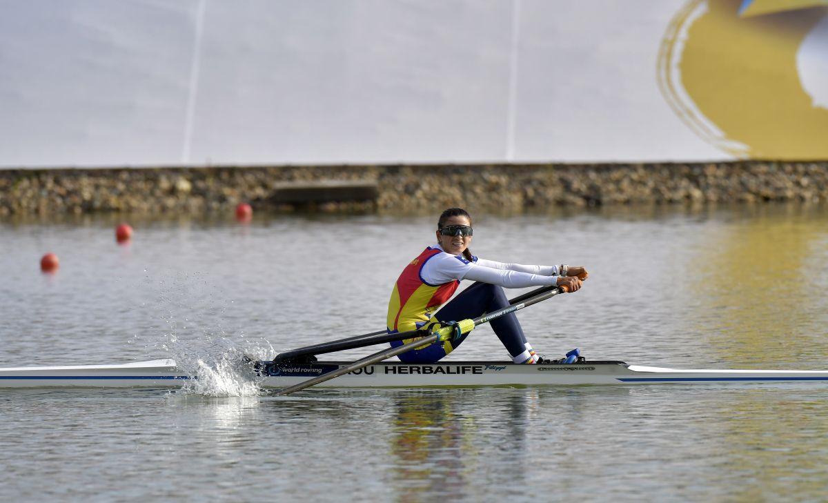 AUR pentru România la Mondialele de la Racice! Ionela Cozmiuc, cursă tactică perfectă și primul titlu mondial pentru delegația noastră