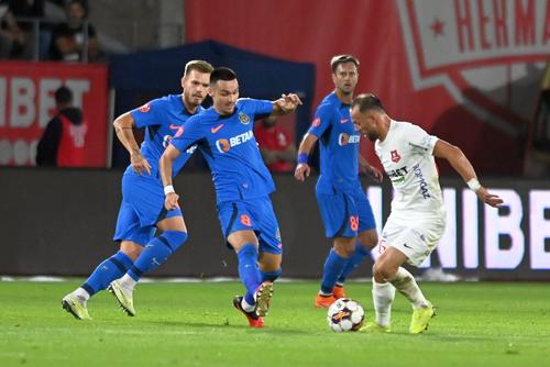 Managerul general al celor de la FCSB, Mihai Stoica (58 de ani), a vorbit despre situația lui Damjan Djokovic (33 de ani), mijlocașul croat al vicecampioanei României. 
Foto: Facebook @ FCSB