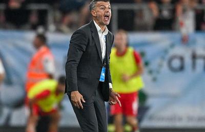 Mesaj categoric, după ce o parte dintre fanii lui Dinamo și-au pierdut răbdarea cu Burcă: „Ar fi cea mai mare greșeală să renunțe la el! Cine vine?”