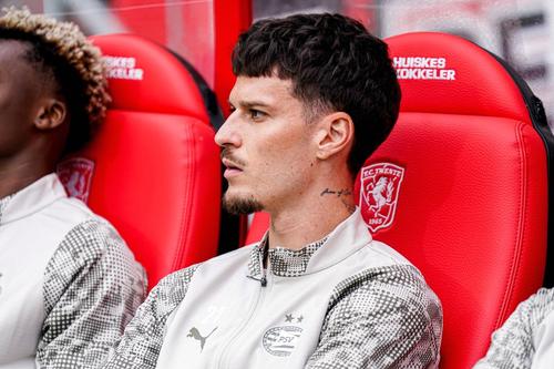 Dennis Man, în tricoul celor de la PSV // foto: Imago