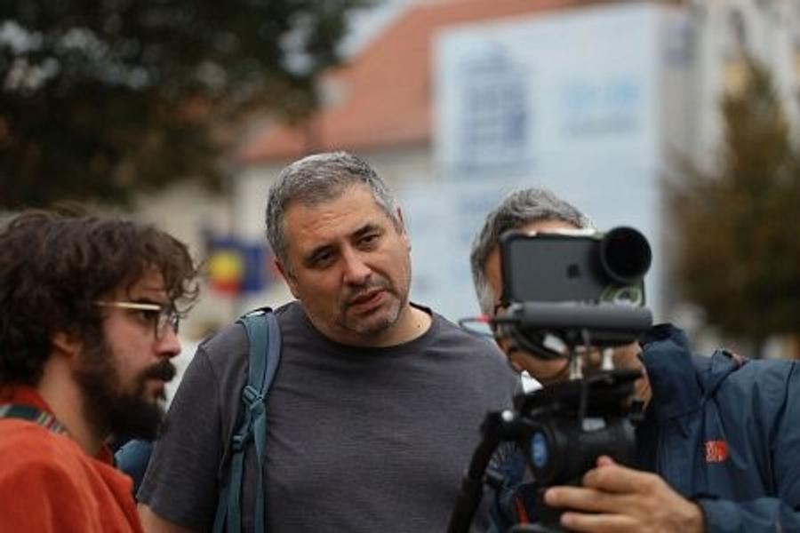 foto: Radu Jude, pe platourile de filmare Kontinental '25 Jidvei lansează Vinars XO la Paris, în premieră absolută, cu ocazia onorării retrospectivei Radu Jude găzduite de Centre Pompidou și mk2 Bibliothèque
