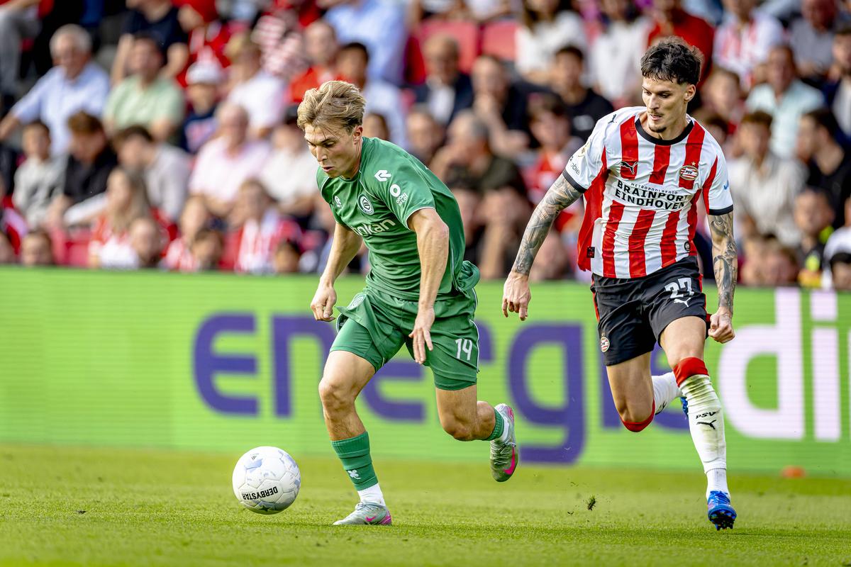 Dennis Man, în tricoul celor de la PSV