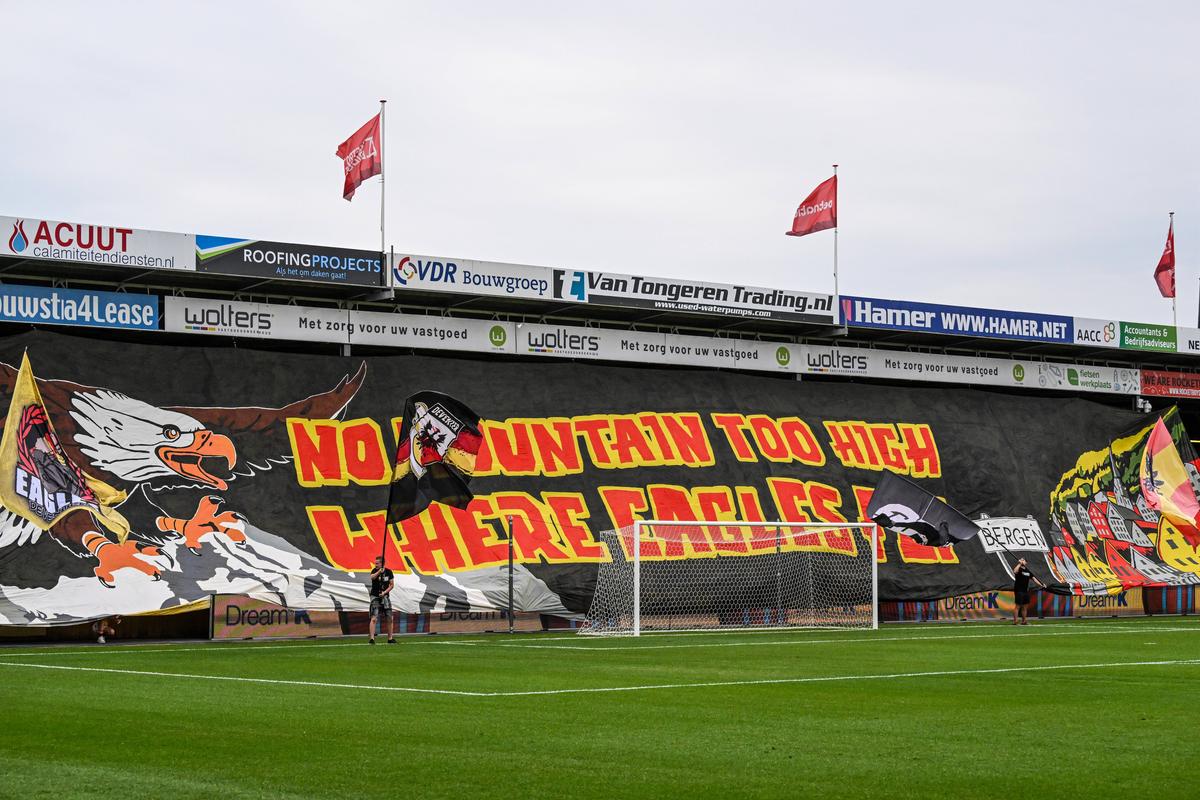 Defensivă compactă, centru puternic, joc fără faulturi » Cine este Go Ahead Eagles, revelația Olandei, care a scris istorie în 2025