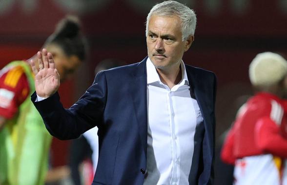 În Turcia, Mourinho este acuzat că a „trădat-o” pe Fenerbahce » Replica portughezului după revenirea la Benfica: „Nu am venit pentru bani”